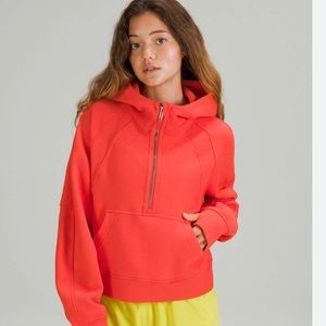 Lululemon Scuba Oversized 1/2 Zip Hoodie
Autumn Red xs/s